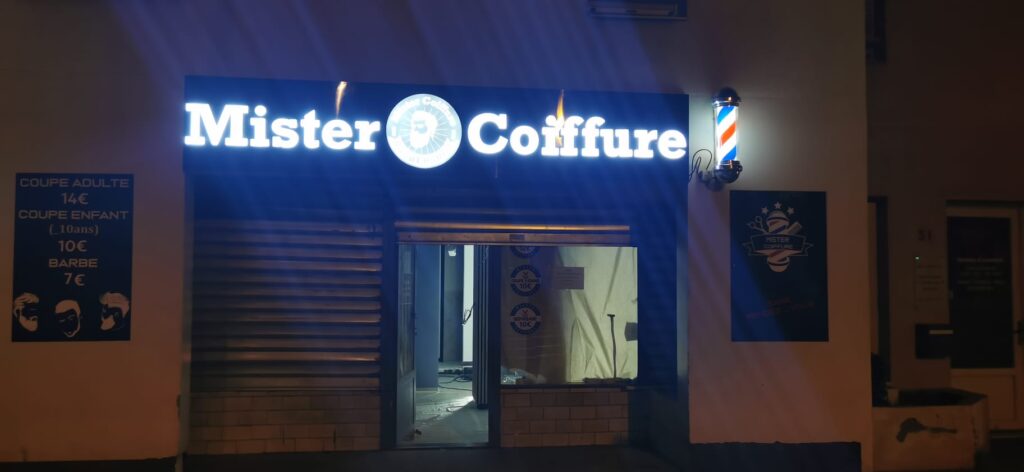 Enseigne lumineuse sur mesure – Mr Coiffure