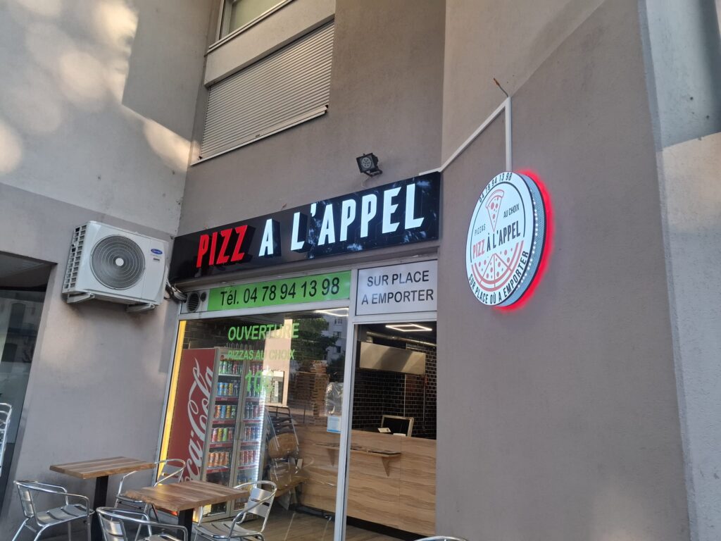 Enseigne lumineuse sur mesure – Pizza
